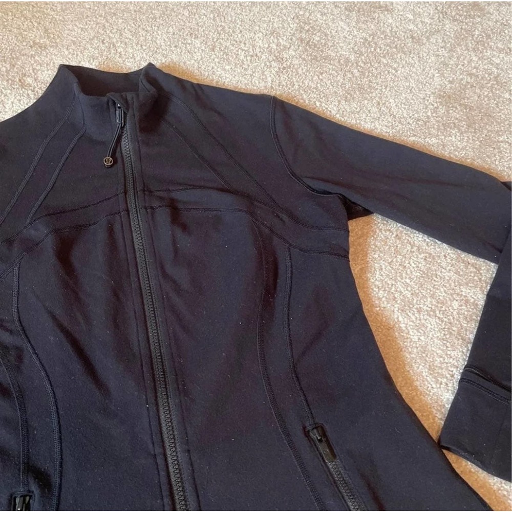 SOLD- Lululemon Black Define Jacket Women Size 10 Luon - Picture 2 of 10